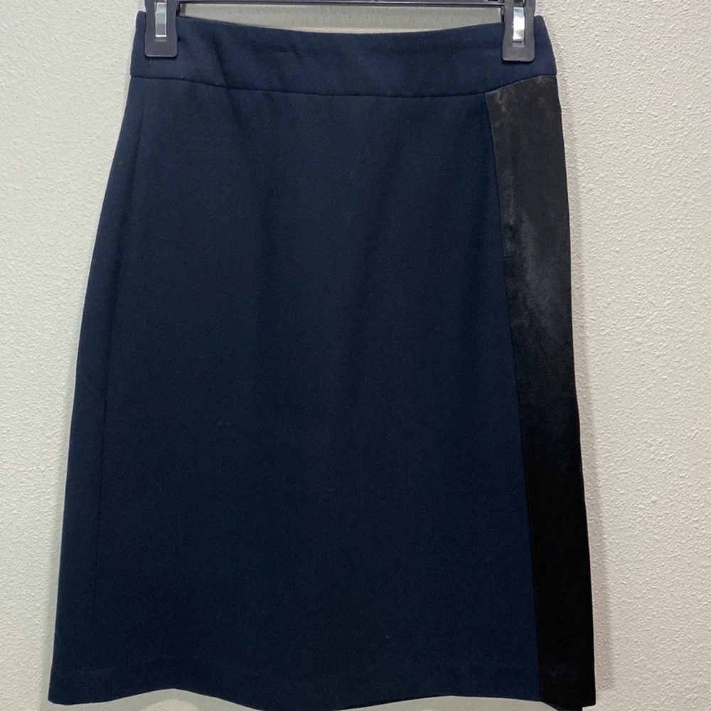 Gap‎ navy pencil skirt lined